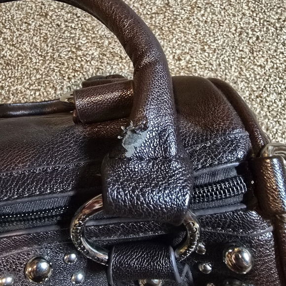 Rustic Couture's Barrel Handbag - Picture 11 of 11